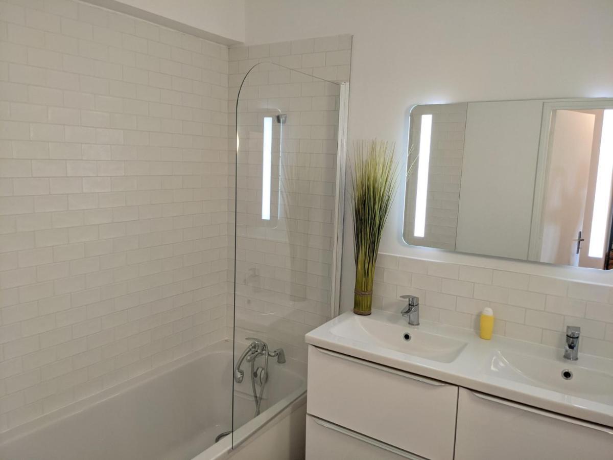 Cosy Iris 3Ch - Stationnement Gratuit - Lumineux Apartment Pau Exterior photo